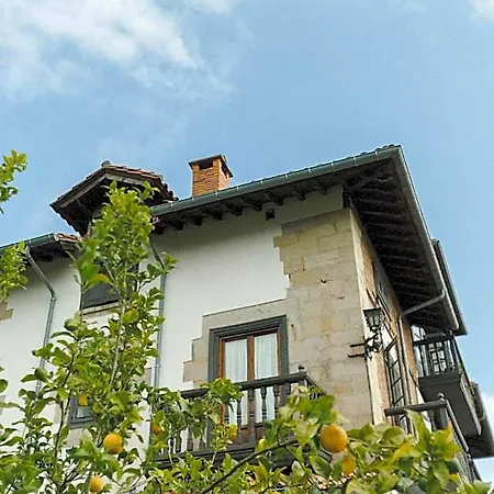 Palacio La Casona De Cerrazo